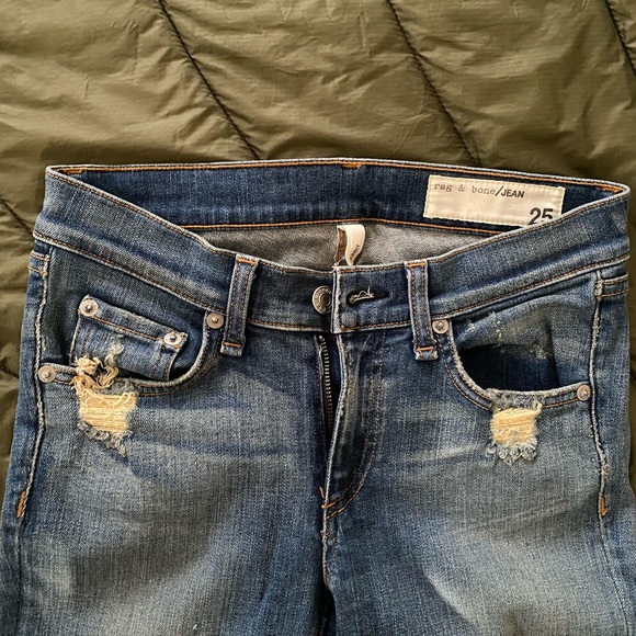 Rag and Bone/Jean skinny Jeans, color:”Destroyed” sz 25 - Picture 3 of 10